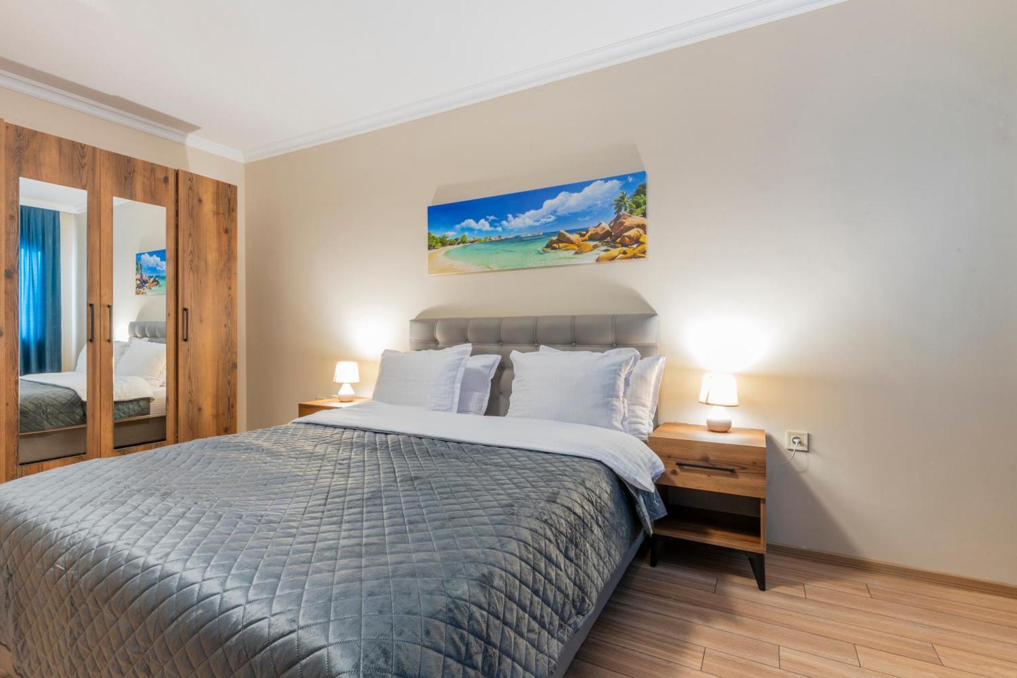 Bissera Premium Apartments Sofia Esterno foto