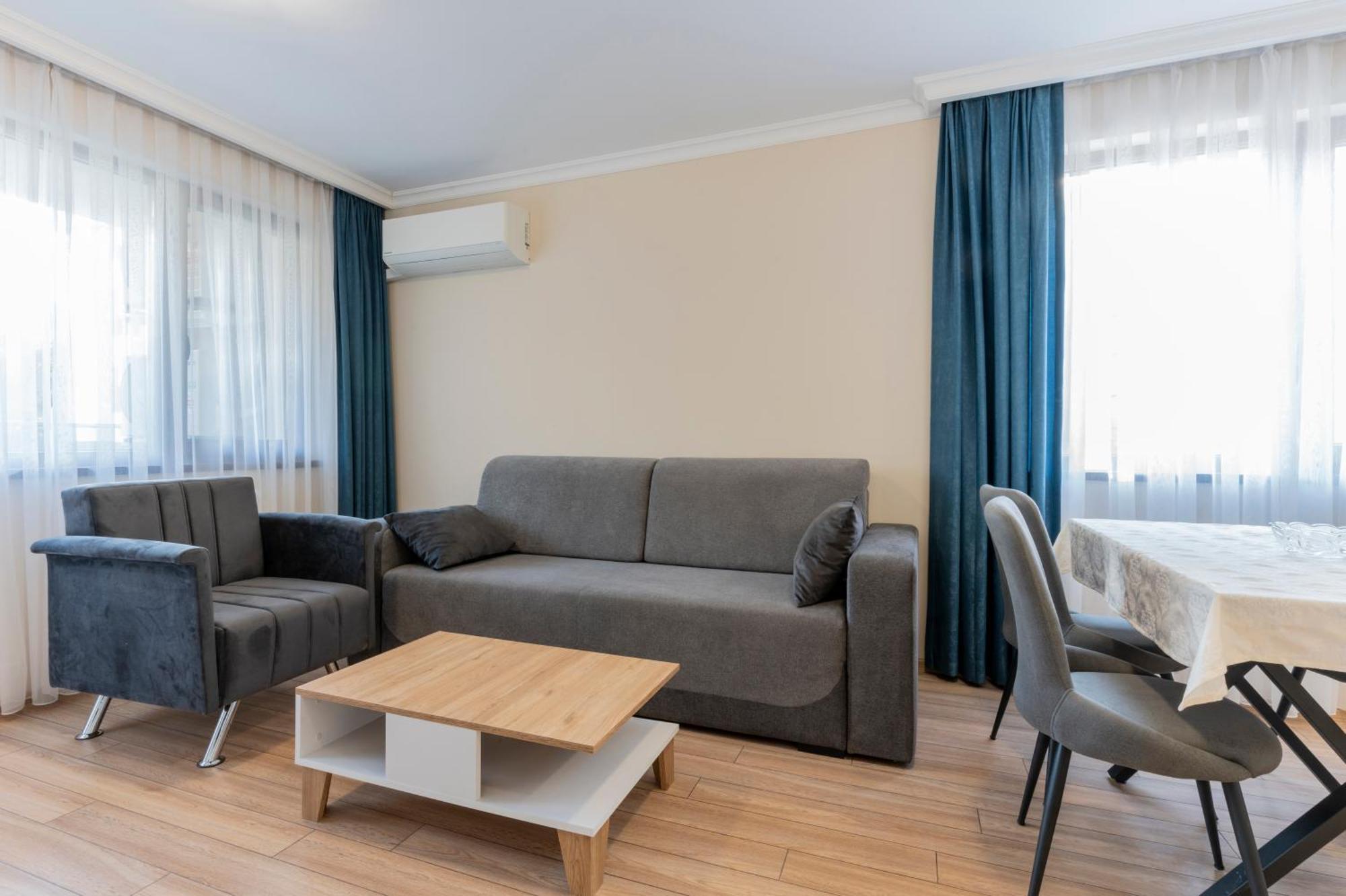 Bissera Premium Apartments Sofia Esterno foto