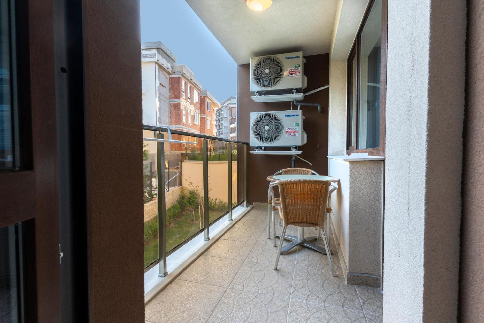 Bissera Premium Apartments Sofia Esterno foto