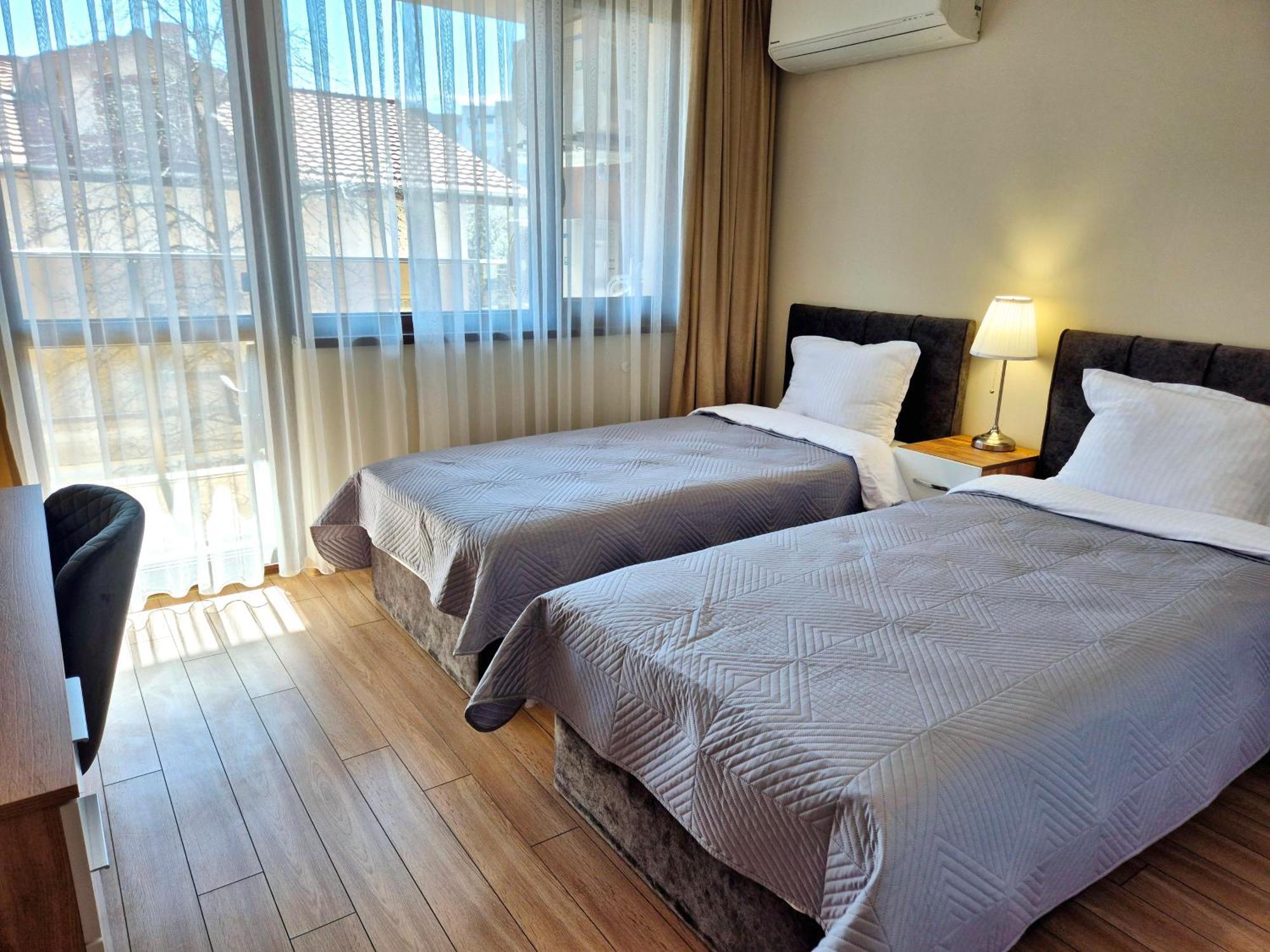 Bissera Premium Apartments Sofia Esterno foto