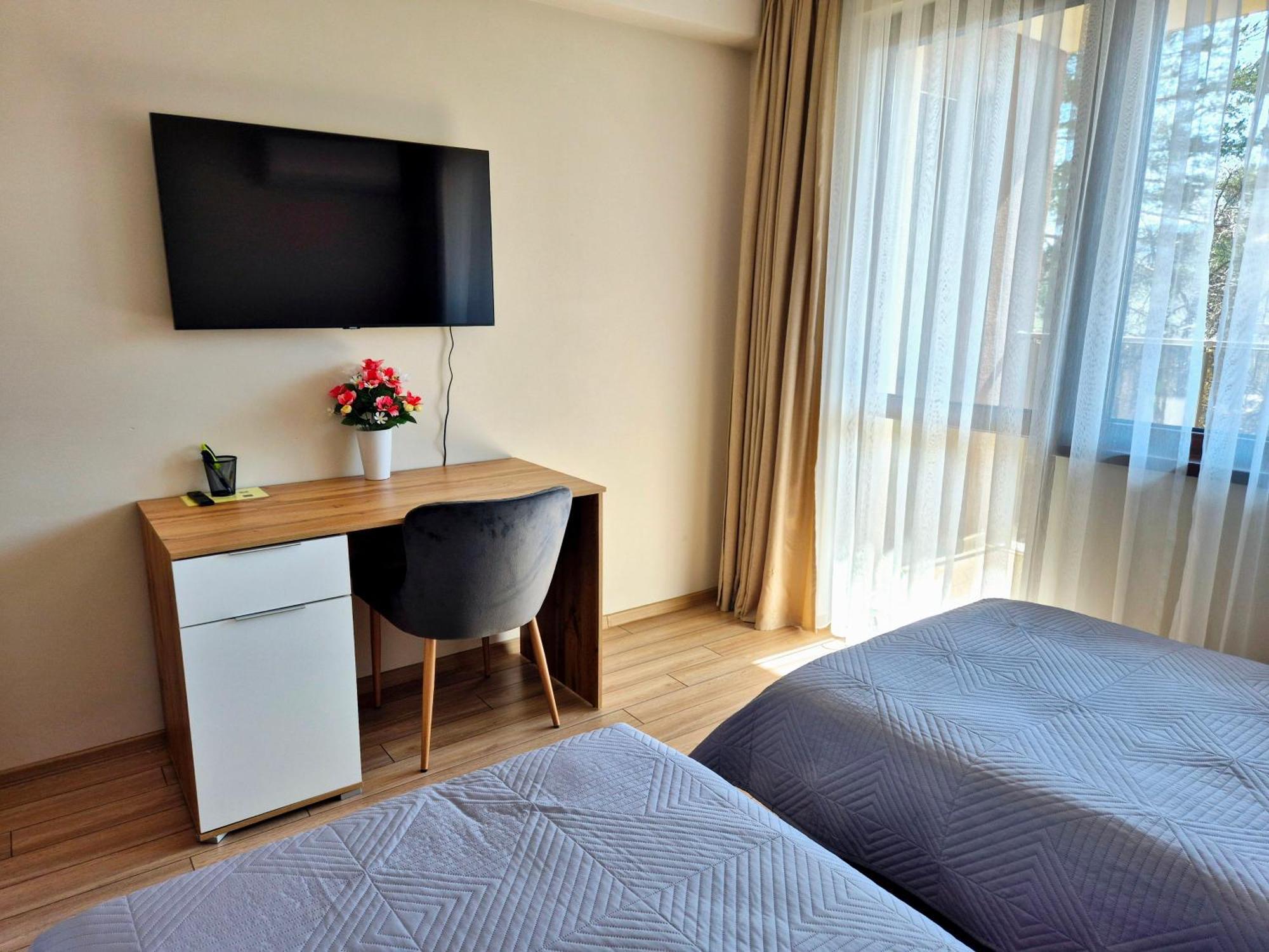 Bissera Premium Apartments Sofia Esterno foto